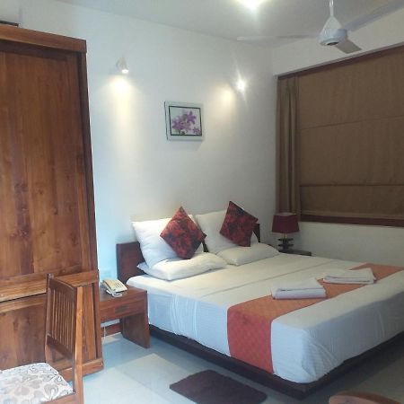 De Mansion Hotels Katugastota 외부 사진