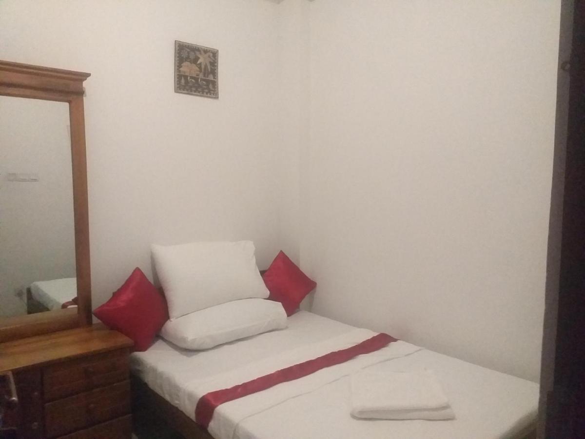 De Mansion Hotels Katugastota 외부 사진